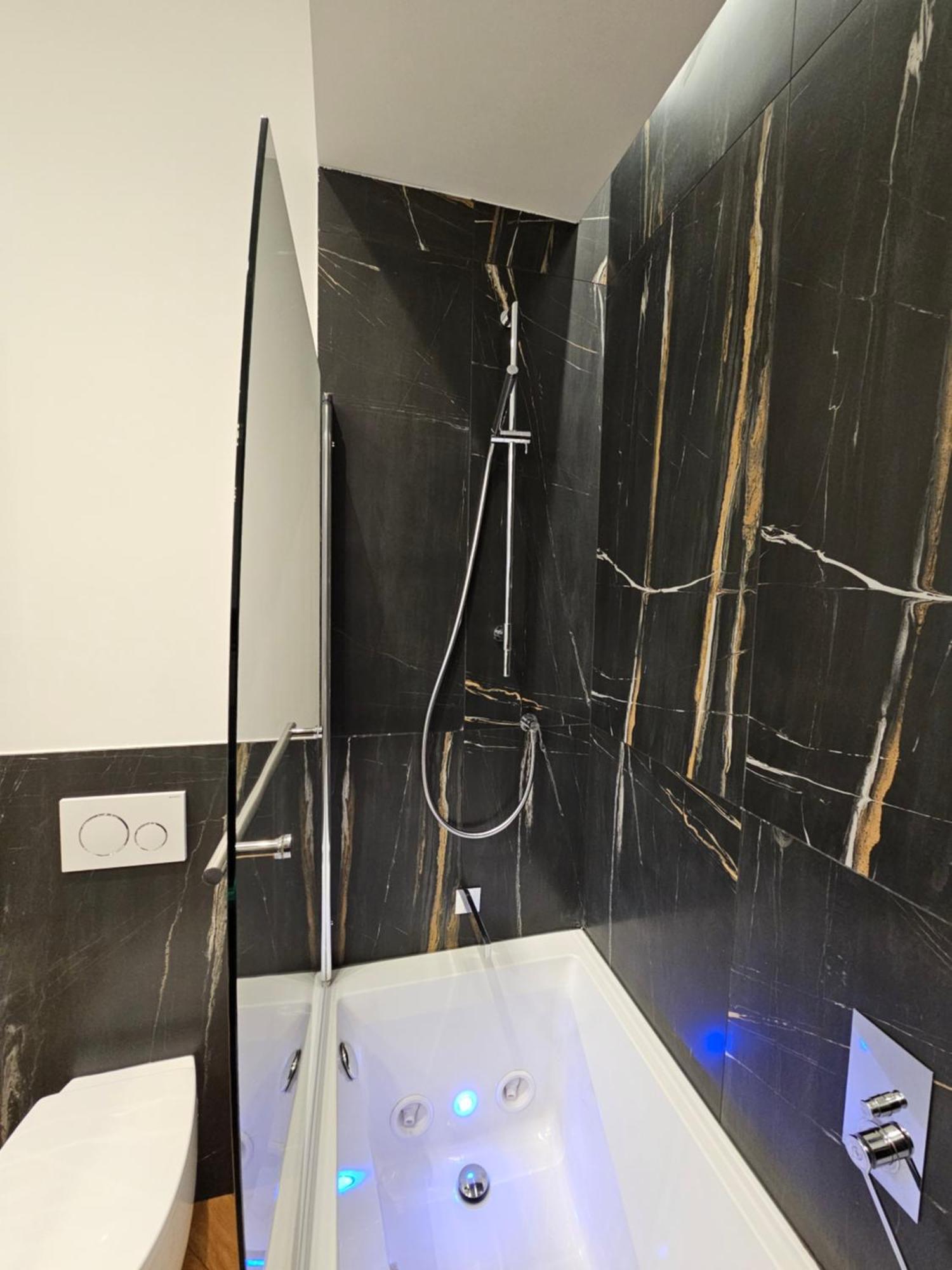 Apartamento Caterina De' Medici Luxury Attic With Terrace And Parking Florença